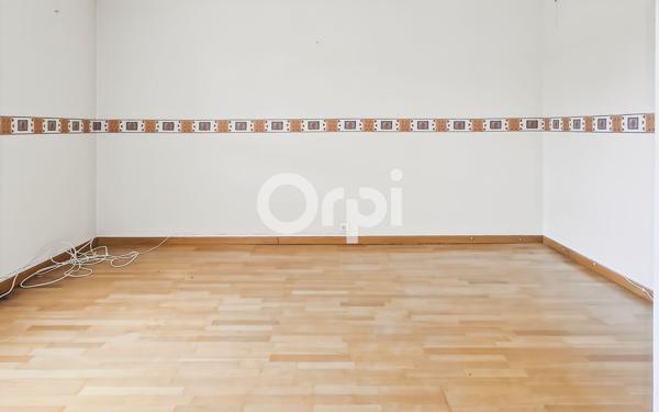 Appartement à vendre    4 pièces • 80 m2 Survilliers