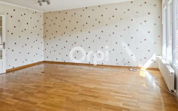 Appartement à vendre    4 pièces • 80 m2 Survilliers