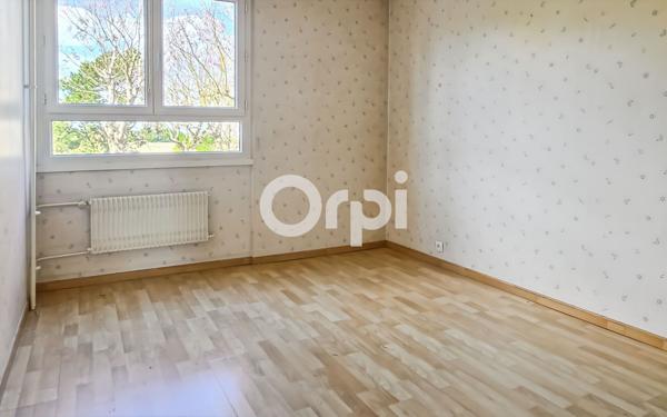 Appartement à vendre    4 pièces • 80 m2 Survilliers