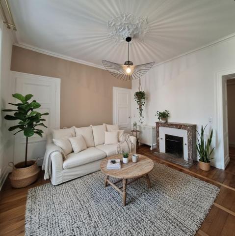 Appartement T3 à louer - 102 m² (réf : 406672)
