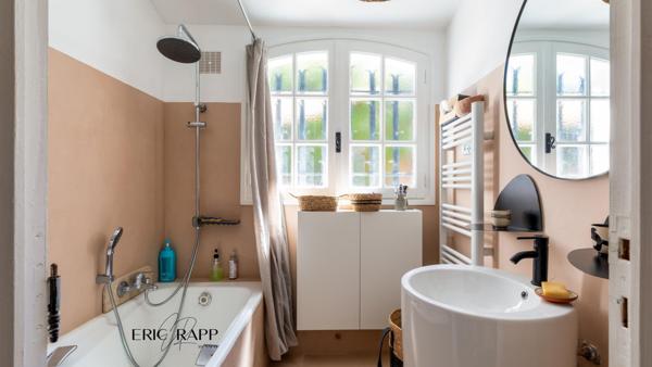 Villa de plain pied - au calme