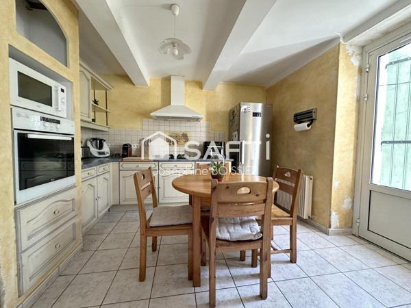 Sur Le PONTET (84), Quartier Calme Maison de 114 m² sur un terrain clos et arboré de 792  m²