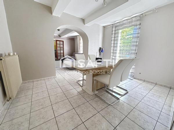 Sur Le PONTET (84), Quartier Calme Maison de 114 m² sur un terrain clos et arboré de 792  m²