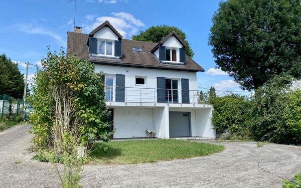 Maison à vendre    5 pièces • 146 m2 Villecresnes