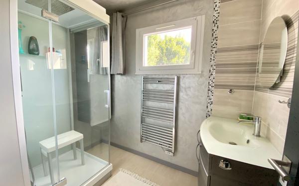 Maison à vendre    5 pièces • 146 m2 Villecresnes