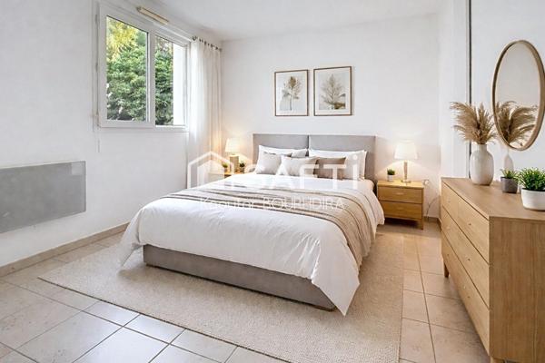 Hôpitaux-Facultés | F2 lumineux avec balcon et parking