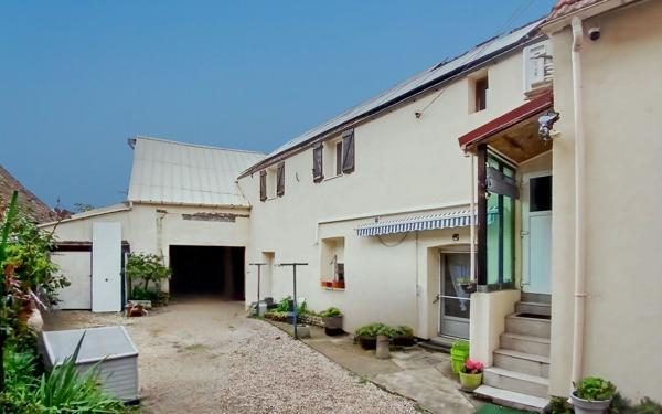 Maison à vendre    4 pièces •  Ouarville