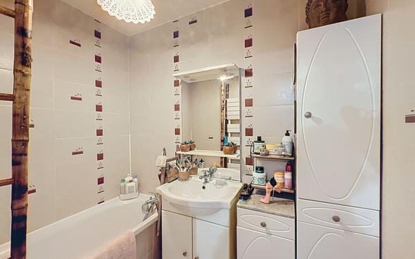 Appartement à vendre    3 pièces • 64,20 m2 Guyancourt