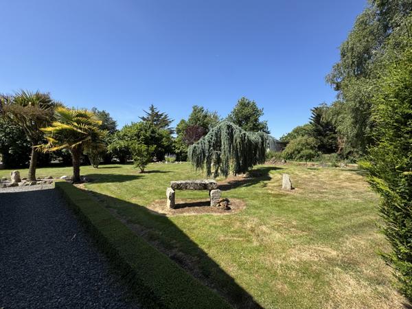 Le Girouard (85150) Maison 3 chambres de 137 m2 habitables sur 5520 m2 de terrain