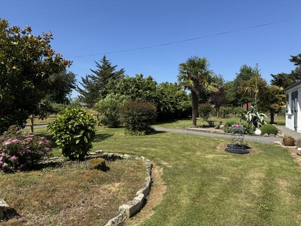 Le Girouard (85150) Maison 3 chambres de 137 m2 habitables sur 5520 m2 de terrain