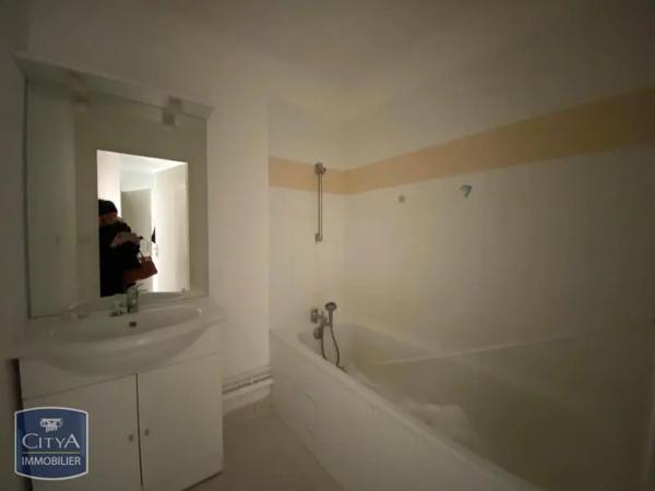Appartement à louer 2 pièces 48.09m² Flers (61100)