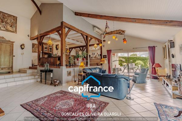 Dpt Lot et Garonne (47), à vendre VILLENEUVE SUR LOT propriété T10