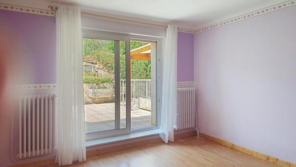 Maison mitoyenne de 170 m2 sur terrain de 5 ares