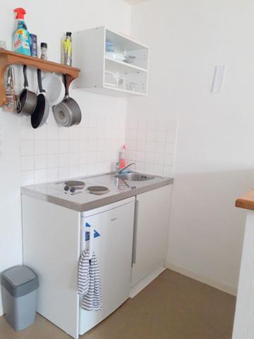 LA ROCHE SUR YON - LES HALLES