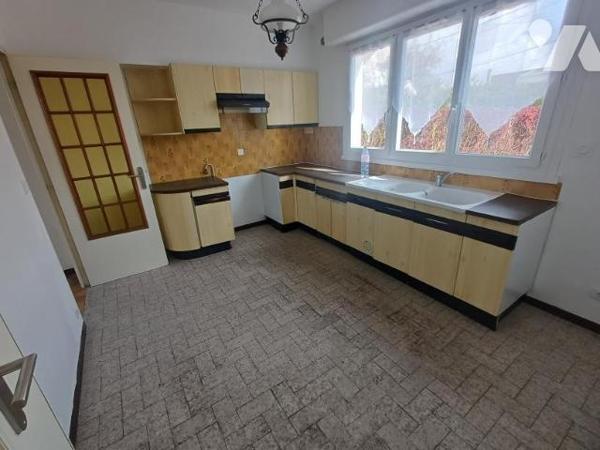 RIVERY : Beau pavillon lumineux sur sous-sol complet de 123 m², sur parcelle de 524 m²