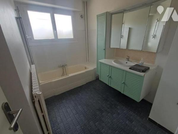 RIVERY : Beau pavillon lumineux sur sous-sol complet de 123 m², sur parcelle de 524 m²