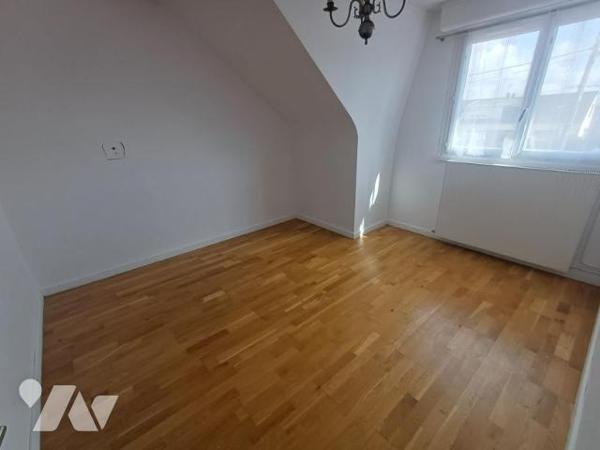 RIVERY : Beau pavillon lumineux sur sous-sol complet de 123 m², sur parcelle de 524 m²