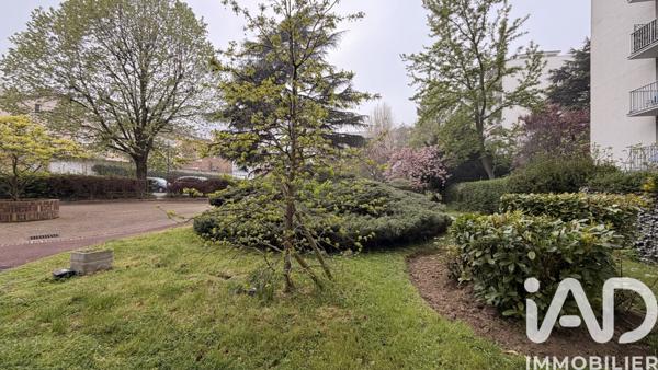 Appartement à vendre 5 pièces 100 m² Courbevoie