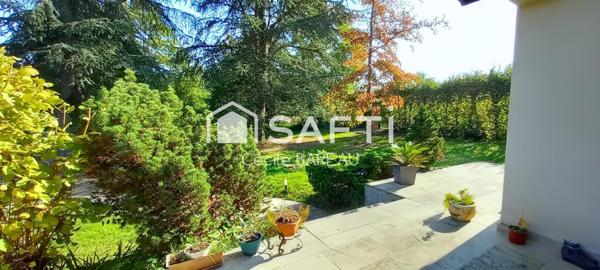 Maison de charme 7 pièces sur sous-sol total