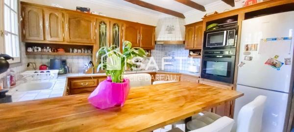 Maison de charme 7 pièces sur sous-sol total