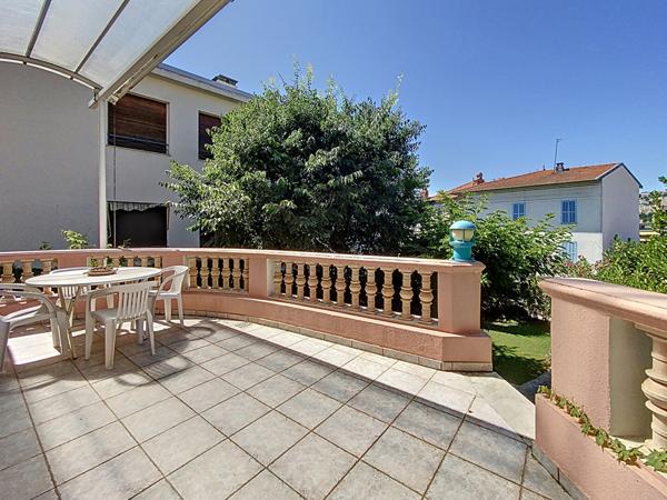 Maison niçoise et jardin