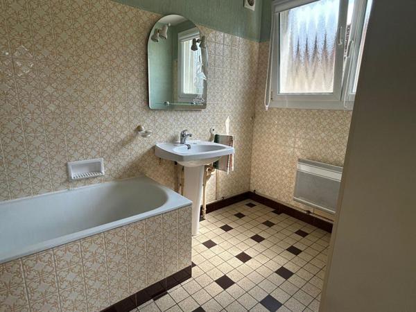 Maison à Rénover - Bourg Dynamique à 15 min de Reims