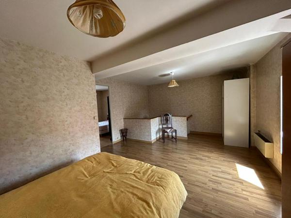 Maison à Rénover - Bourg Dynamique à 15 min de Reims