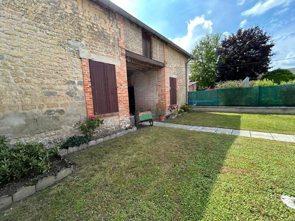 Maison à Rénover - Bourg Dynamique à 15 min de Reims