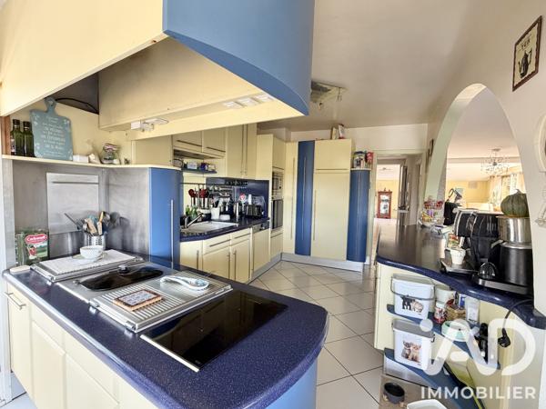 Maison à vendre 8 pièces 232 m² Figeac
