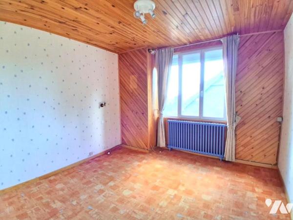 MAISON SUR SOUS-SOL QUERQUEVILLE 4 CHAMBRES + DEUX GARAGES + JARDIN