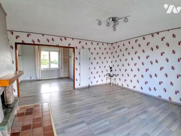 MAISON SUR SOUS-SOL QUERQUEVILLE 4 CHAMBRES + DEUX GARAGES + JARDIN