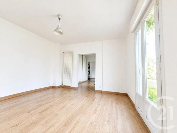 Appartement T3 à vendre  3 pièces - 59,65 m 2   ST NAZAIRE  - 44