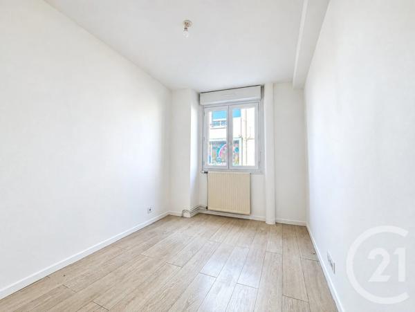 Appartement T3 à vendre  3 pièces - 59,65 m 2   ST NAZAIRE  - 44