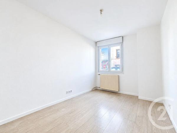 Appartement T3 à vendre  3 pièces - 59,65 m 2   ST NAZAIRE  - 44