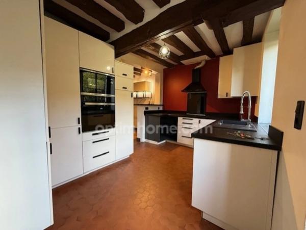 Propriete de 370 M² sur 13000 M² à vendre 10 pièces SAINT CYR SOUS DOURDAN (91).A seulement 45 KM de Paris, 5 KM de DOURDAN.