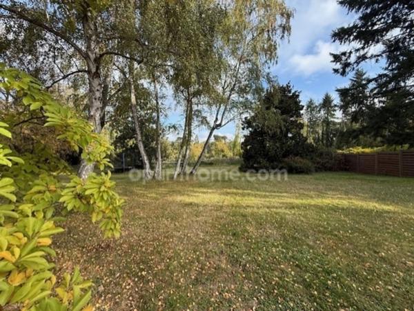 Propriete de 370 M² sur 13000 M² à vendre 10 pièces SAINT CYR SOUS DOURDAN (91).A seulement 45 KM de Paris, 5 KM de DOURDAN.