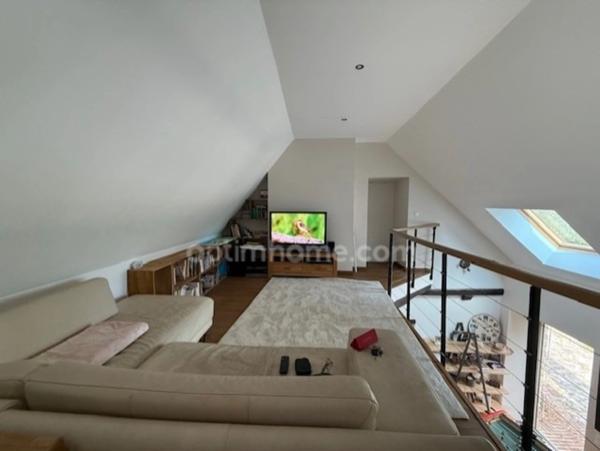 Propriete de 370 M² sur 13000 M² à vendre 10 pièces SAINT CYR SOUS DOURDAN (91).A seulement 45 KM de Paris, 5 KM de DOURDAN.