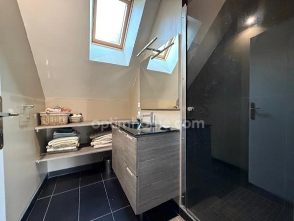 Propriete de 370 M² sur 13000 M² à vendre 10 pièces SAINT CYR SOUS DOURDAN (91).A seulement 45 KM de Paris, 5 KM de DOURDAN.