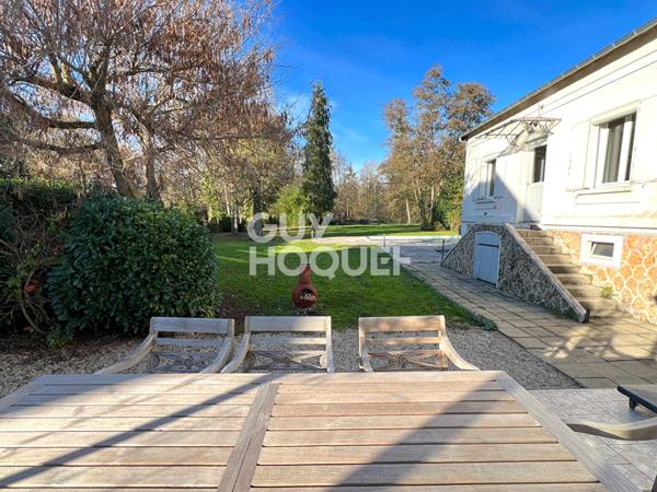 Propriété d'exception à Mennecy ? Élégance, volumes et cadre naturel privilégié