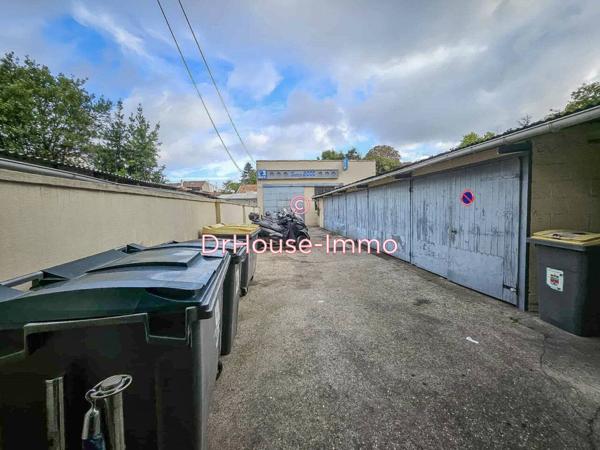 Immeuble à vendre 5 pièces de 570 m²