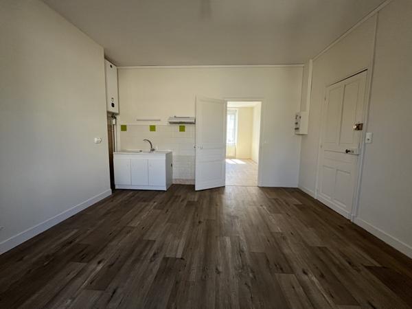 Appartement à louer |  Piégut-Pluviers |  2 pièces | 43 m²