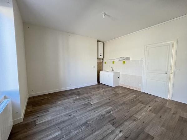 Appartement à louer |  Piégut-Pluviers |  2 pièces | 43 m²
