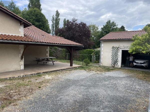 Maison à vendre à Ribérac en Dordogne (24600), ref : 077/820