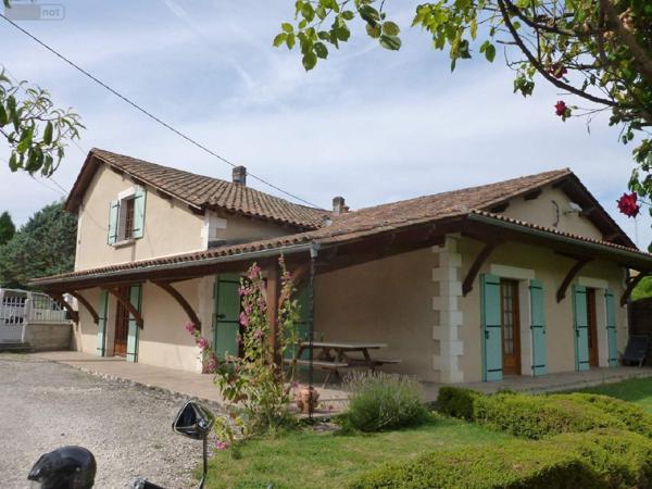 Maison à vendre à Ribérac en Dordogne (24600), ref : 077/820