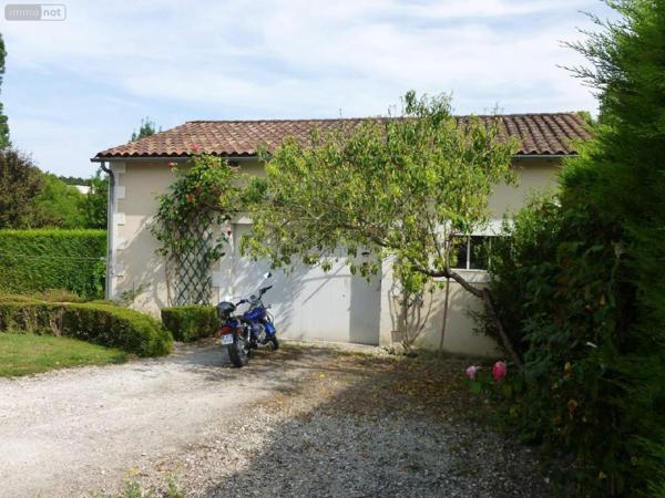 Maison à vendre à Ribérac en Dordogne (24600), ref : 077/820