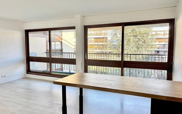 Appartement à vendre    1 pièce • 34,25 m2 Rocquencourt