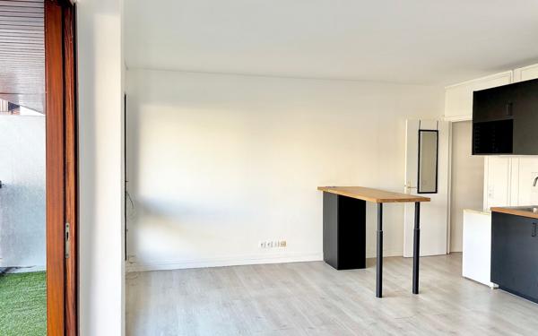 Appartement à vendre    1 pièce • 34,25 m2 Rocquencourt