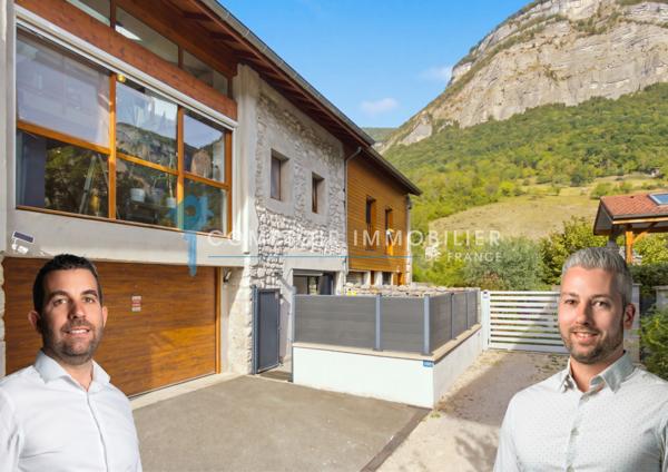 Maison 5 pièce(s) 3 chambre(s) 151 m²
