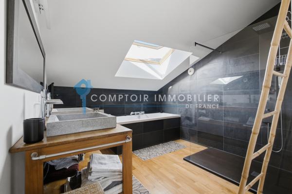 Maison 5 pièce(s) 3 chambre(s) 151 m²