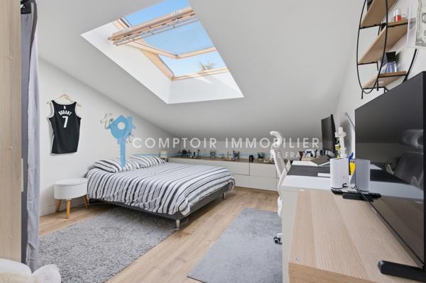 Maison 5 pièce(s) 3 chambre(s) 151 m²
